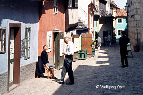 Die Alchimistengasse in Prag 1966 