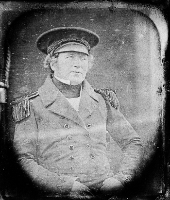 Kapitän Francis Rawdon Moira Crozier, Befehlhaber von HMS Terror