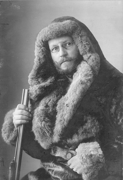 Hantzsch in Expeditionskleidung – Foto: Sammlung Fam. Dr. Dietz