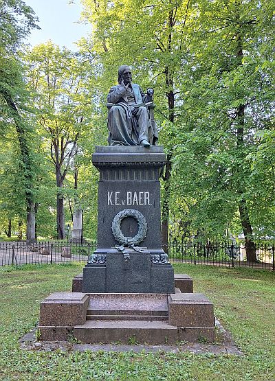 Denkmal Karl Ernst von Baer