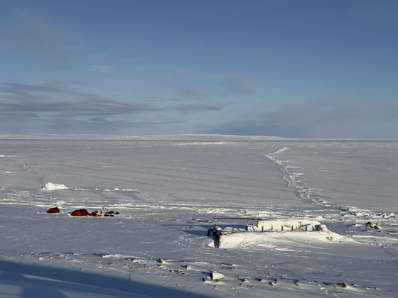 Dealy Island © Hubert Sagnières